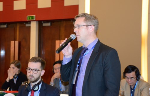 de tre em viet nam buoc di an toan khong con anh huong boi bom min