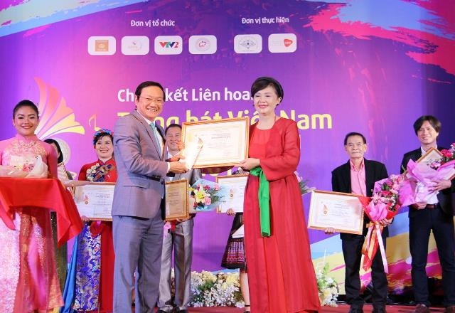 an tuong cuoc thi lien hoan tieng hat viet nam asean 2017