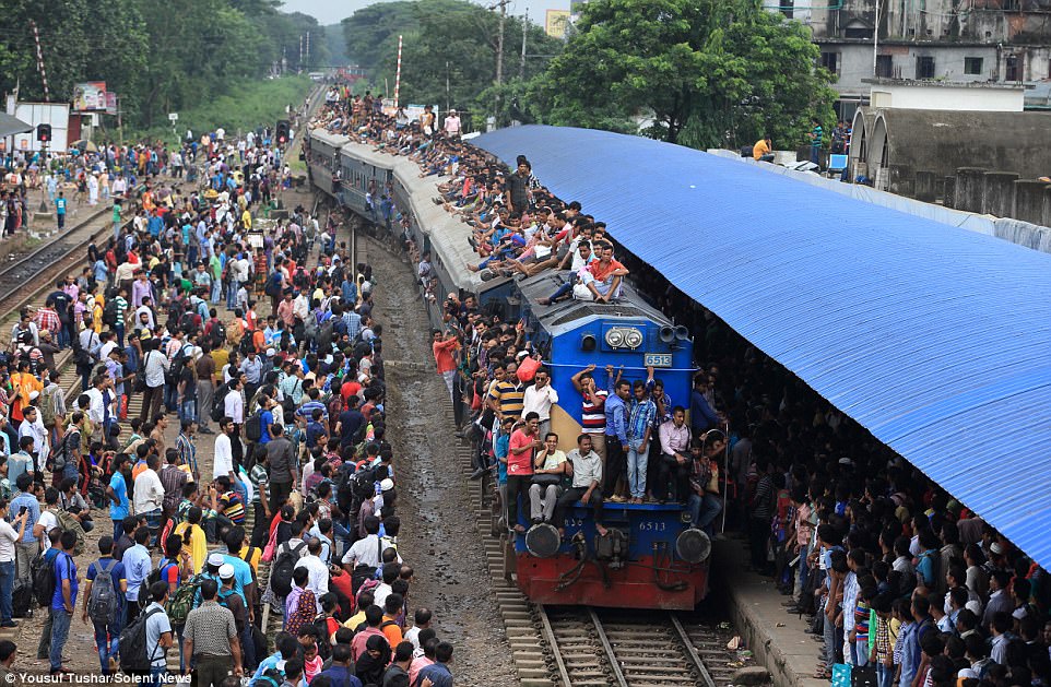 nhung chuyen tau kinh hoang tai bangladesh