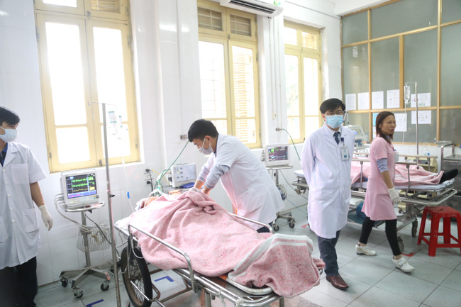 danh tinh 19 nguoi thuong vong trong vu xe khach gap nan khi di don dau o ha nam