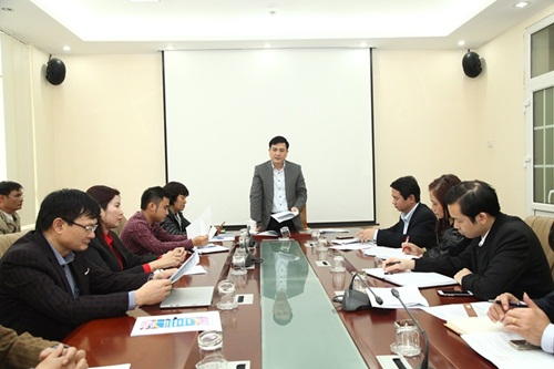 chuan bi to chuc trung bay hoa anh dao tai thanh pho vinh yen vinh phuc