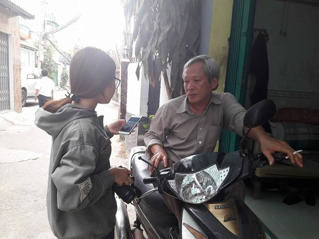 vu bao mau danh tre o sai gon phu huynh bang hoang khi cong an goi dien yeu cau don con ve