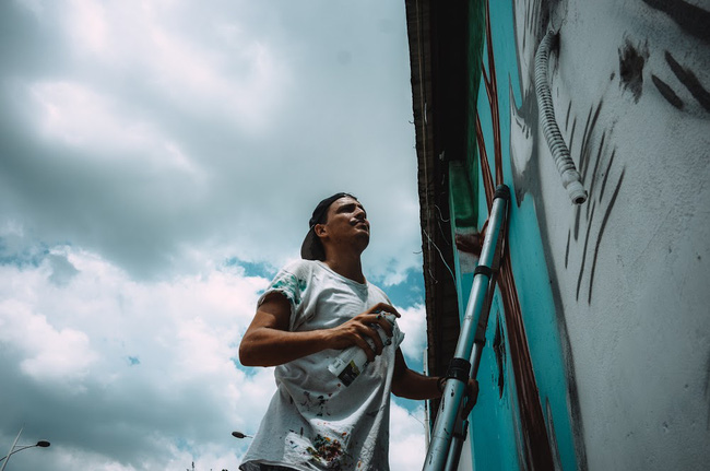 bien hoa 17 buc tuong trong con hem sai gon thanh nhung buc ve graffiti thu vi ve loai te giac