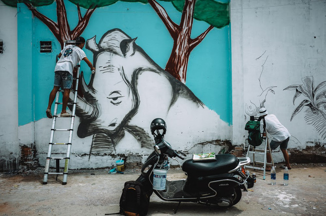 bien hoa 17 buc tuong trong con hem sai gon thanh nhung buc ve graffiti thu vi ve loai te giac