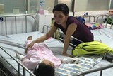 ngon tay chay den mat bong sau vi nghich dien