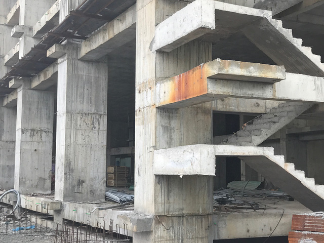 can canh du an khach san 43 tang xay khong phep den tang thu 9