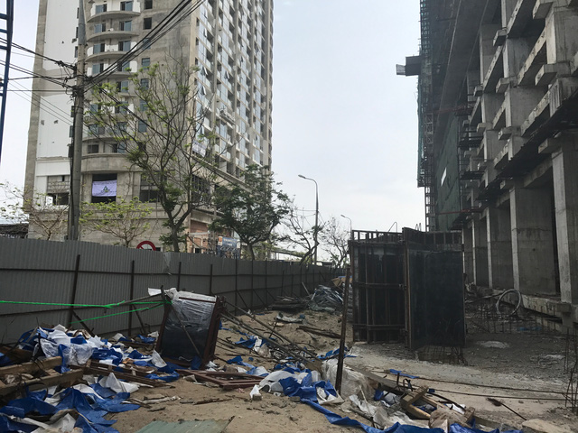 can canh du an khach san 43 tang xay khong phep den tang thu 9