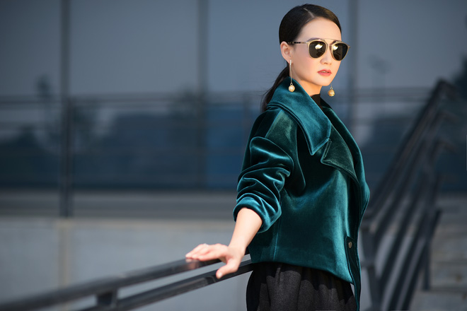 hoa hau quy ba suong dang tu tin dien vay ngan goi cam du da u50