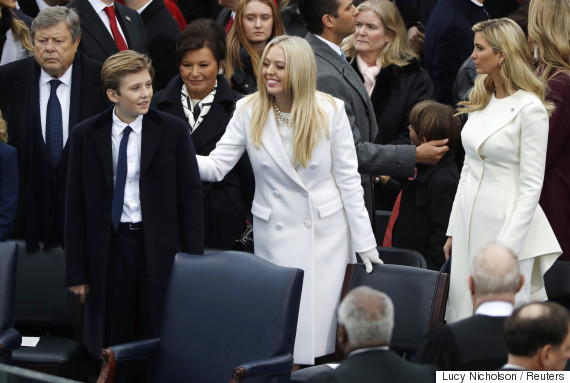 chieu cao dang ne va 13 su that it nguoi biet ve cau ut nha tong thong donald trump