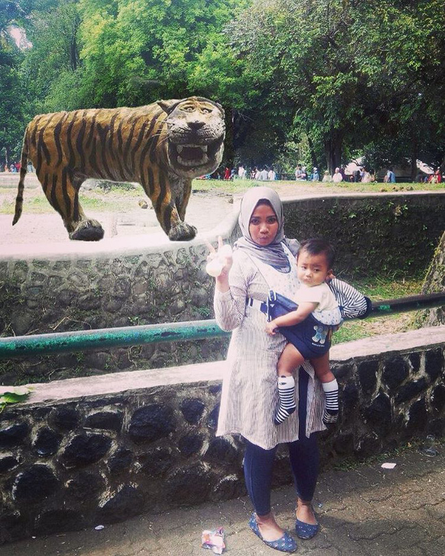 loat anh che buc tuong ho mat ngao khong cuoi sac nuoc bot khong tinh tien