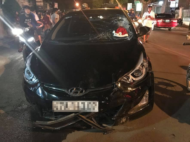 buon ma thuot o to dam lien hoan 8 nguoi bi thuong nang