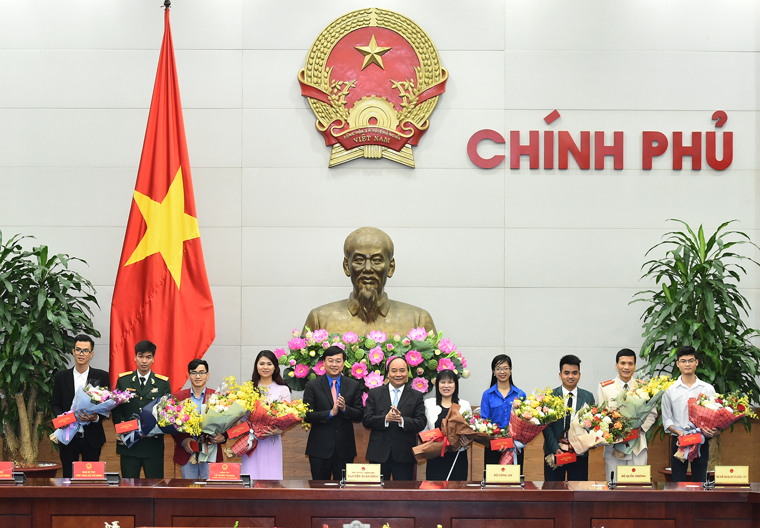 thu tuong khong de cac tai nang bi thui chot