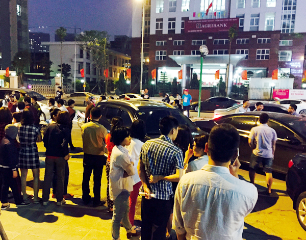 ha noi chu dau tu chan ham khong cho o to vao chung cu ho guom plaza khien giao thong tac nghen