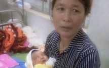 mot be trai so sinh nang toi 61kg vua chao doi o nghe an