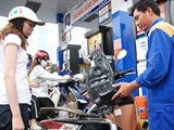 xang dau dong loat giam manh tu chieu nay