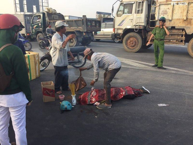 bien hoa xe tai keo le xe may hang chuc met nguoi phu nu tu vong tai cho