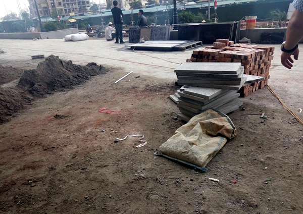 ha noi hao huc nhan nha nhieu cu dan ta hoa khi chung cu van la bai chien truong