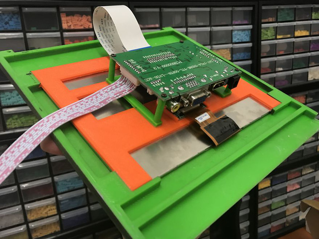 retrocade may game thung cuc doc duoc tao ra boi cong nghe in 3d