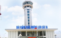 tuoc giay phep hanh nghe xu phat 75 trieu dong kiem soat vien khong luu ngu gat tai san bay cat bi