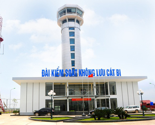 tuoc giay phep hanh nghe xu phat 75 trieu dong kiem soat vien khong luu ngu gat tai san bay cat bi