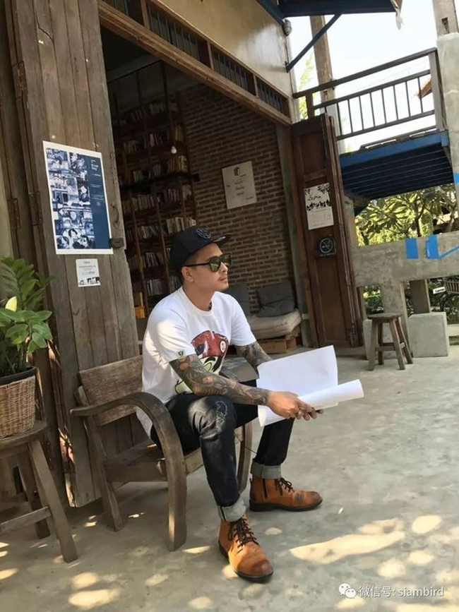 chan dung chang trai tre vuot qua 60000 ung vien de tro thanh chong thu 9 cua nu dai gia thai lan