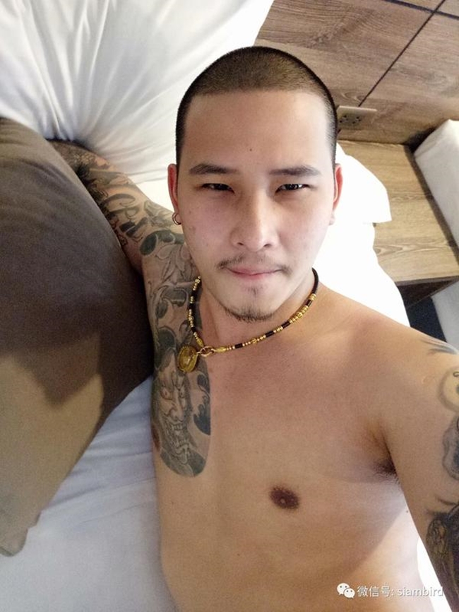 chan dung chang trai tre vuot qua 60000 ung vien de tro thanh chong thu 9 cua nu dai gia thai lan