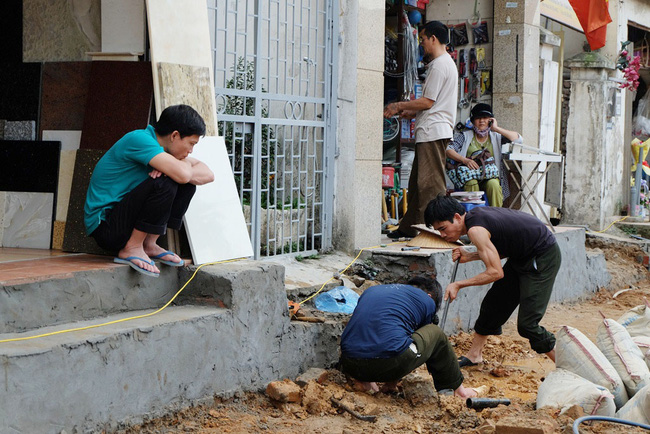 den luot nguoi ha noi nghi cach tao bac tam cap moi de khong lan chiem via he