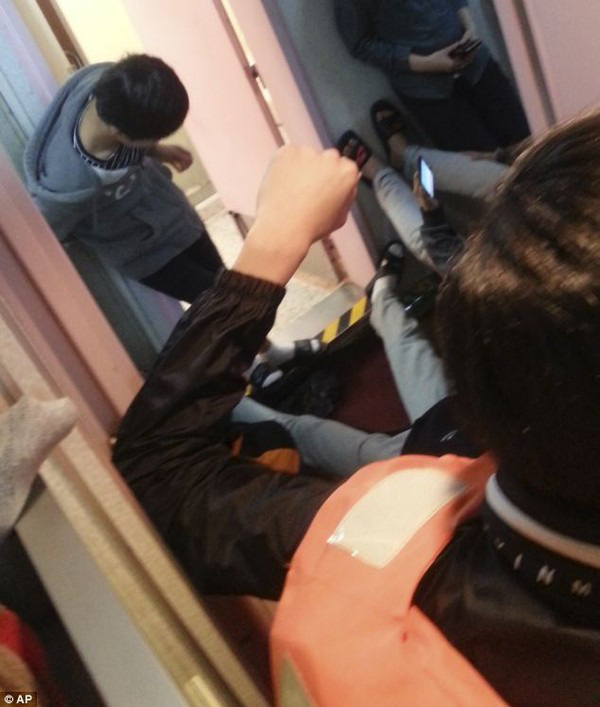 loat hinh am anh trong tham kich chim pha sewol cuop di sinh mang cua gan 300 hoc sinh o han quoc 3 nam truoc