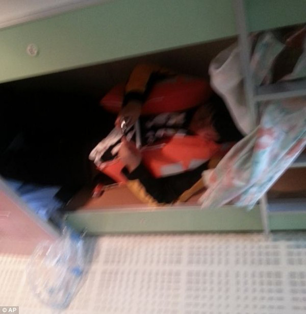 loat hinh am anh trong tham kich chim pha sewol cuop di sinh mang cua gan 300 hoc sinh o han quoc 3 nam truoc