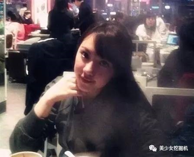 hanh trinh lot xac tu co nang binh dan thanh hot girl ban hang online cua ban gai dai thieu gia thuong hai