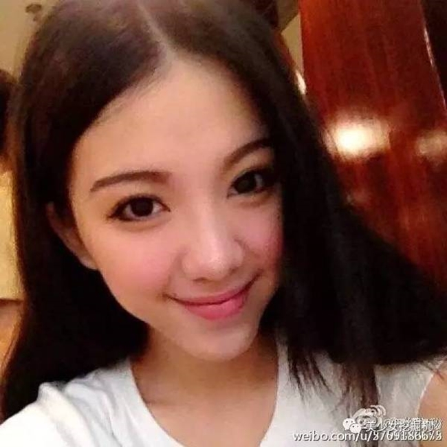 hanh trinh lot xac tu co nang binh dan thanh hot girl ban hang online cua ban gai dai thieu gia thuong hai