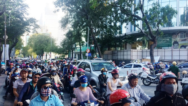 tphcm nguoi than nga quy ben thi the nguoi dan ong tu vong sau tai nan