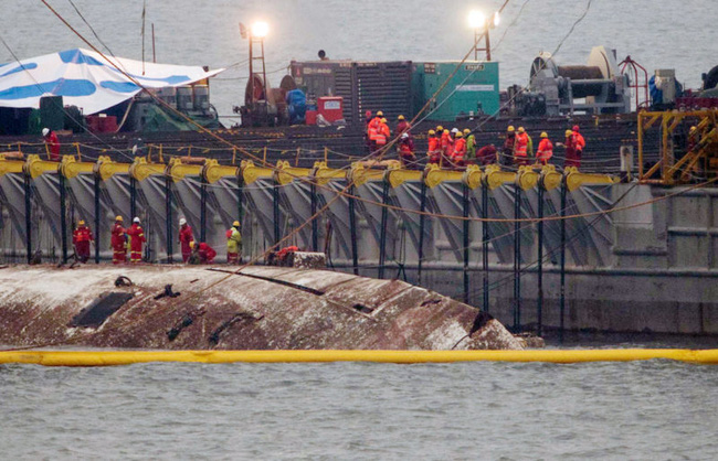chum anh lanh nguoi voi hinh anh pha sewol gi set nghiem trong sau 3 nam chim sau duoi day dai duong