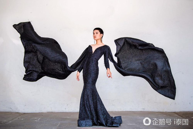 chang trai tham hoa thoi trang thai lan ngay ay bay gio ra sao