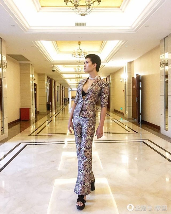 chang trai tham hoa thoi trang thai lan ngay ay bay gio ra sao