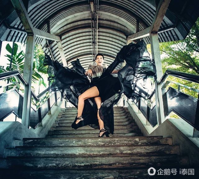 chang trai tham hoa thoi trang thai lan ngay ay bay gio ra sao