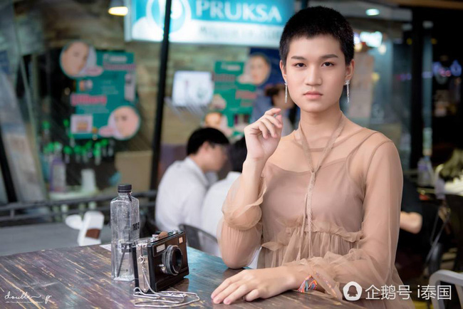 chang trai tham hoa thoi trang thai lan ngay ay bay gio ra sao