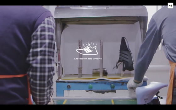 quy trinh san xuat adidas ultraboost 10 dong giay chay duoc menh danh la tot nhat the gioi