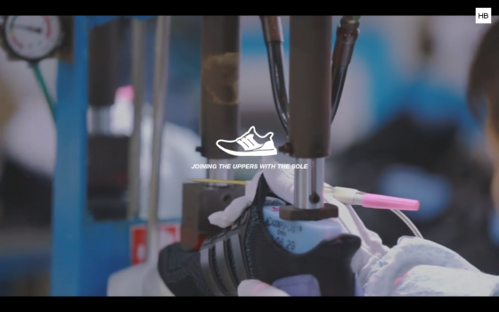 quy trinh san xuat adidas ultraboost 10 dong giay chay duoc menh danh la tot nhat the gioi