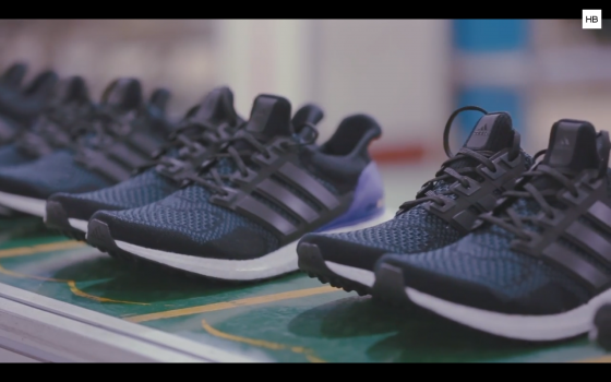 quy trinh san xuat adidas ultraboost 10 dong giay chay duoc menh danh la tot nhat the gioi