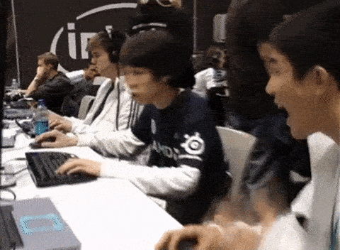 loat cam xuc len bong xuong tram cua cac game thu dau chay mu