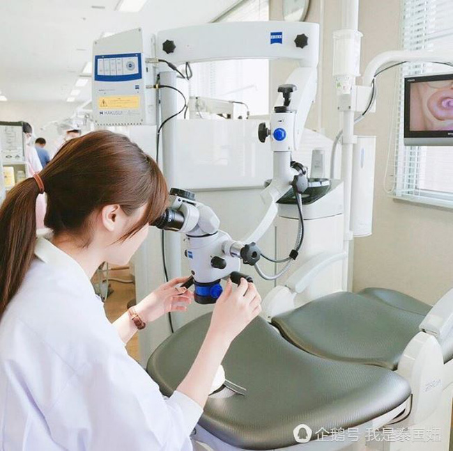 nu nha si da xinh dep nhu dien vien lai con tot nghiep truong dai hoc hang dau thai lan