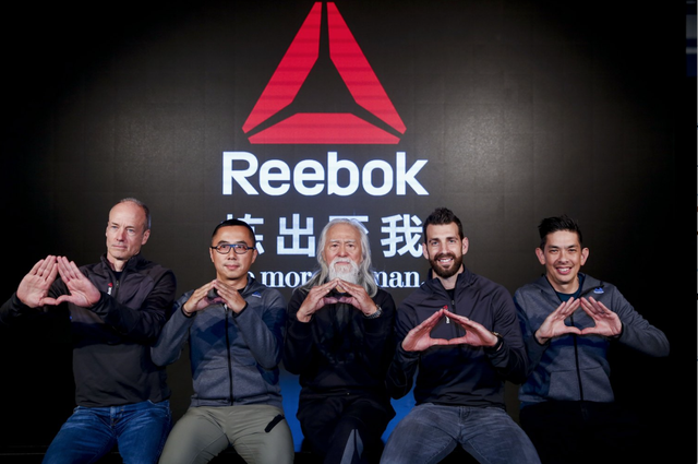 ong lao quyen ru nhat trung quoc da tro thanh dai su thuong hieu cua hang thoi trang the thao reebok