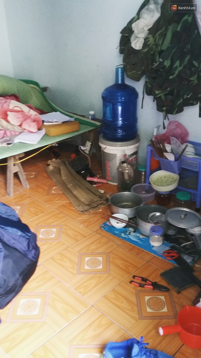 sinh vien dau dau vi ban cung phong nghien facebook da luoi viec nha con lam li nhu co may