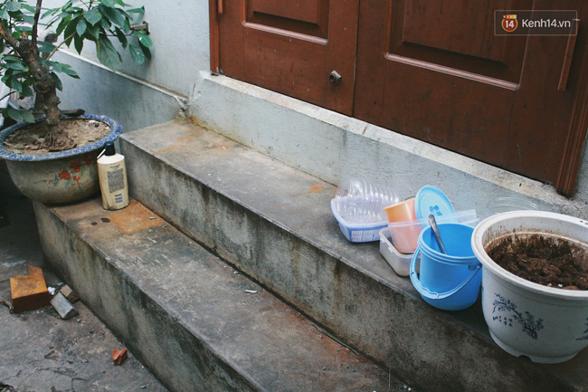 sinh vien dau dau vi ban cung phong nghien facebook da luoi viec nha con lam li nhu co may