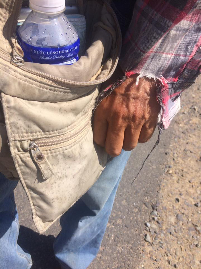 65 tuoi lao gia gan quyet dinh di phuot bo 2000 km tu bac vao nam