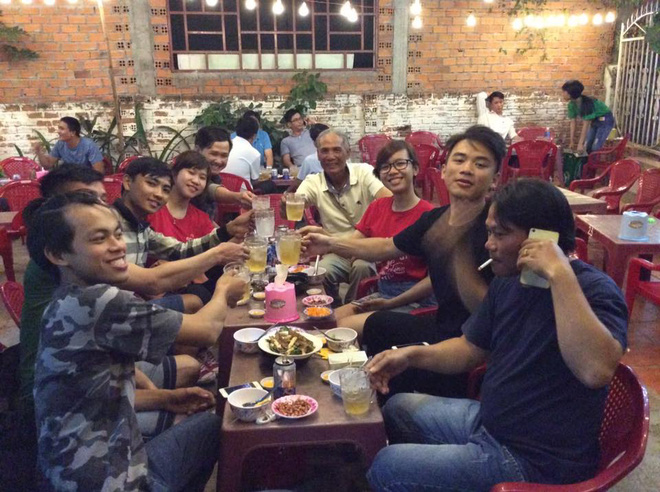 65 tuoi lao gia gan quyet dinh di phuot bo 2000 km tu bac vao nam