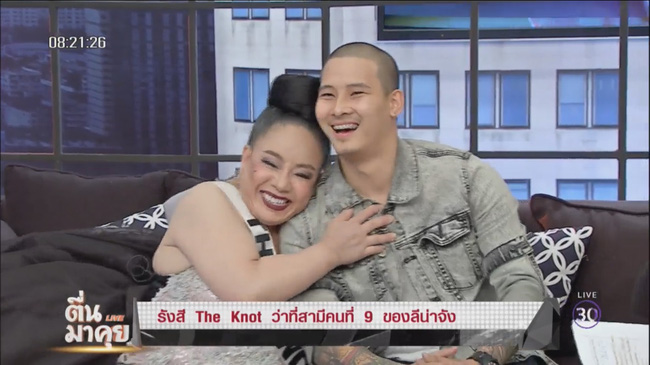 nu dai gia thai lan lai doi chong chua day 1 thang tu 9 chong thanh 12 chong roi