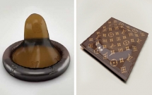 bao cao su hoa tiet louis vuitton chat choi gia 1 trieu ruoi cho 1 lan dung