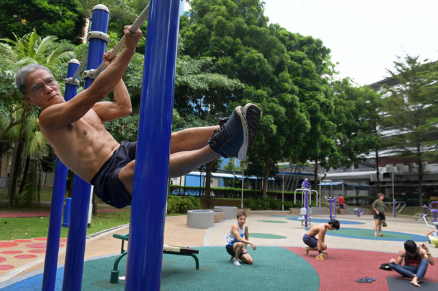 biet doi lao nien singapore trung binh 67 tuoi van co bap va manh khoe hon khoi thanh nien